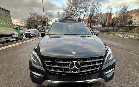 Mercedes-Benz M-Класс, 2015 год, 2 400 000 рублей, 10 фотография
