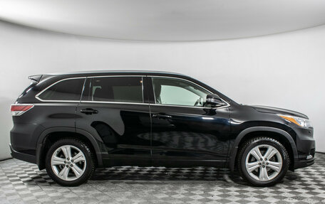 Toyota Highlander III, 2015 год, 3 050 000 рублей, 4 фотография