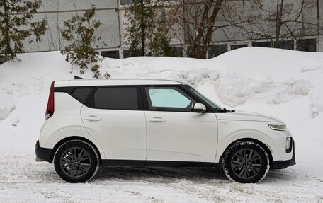 KIA Soul III, 2021 год, 1 650 000 рублей, 17 фотография