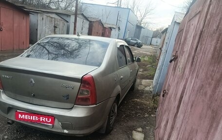 Renault Logan I, 2010 год, 200 000 рублей, 2 фотография