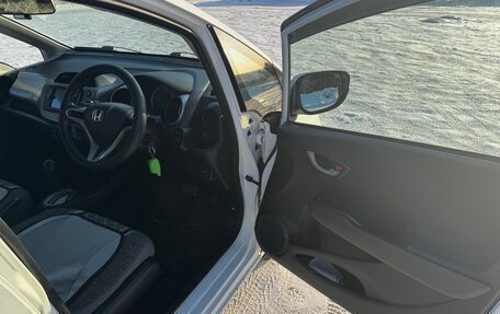 Honda Fit III, 2008 год, 680 000 рублей, 8 фотография