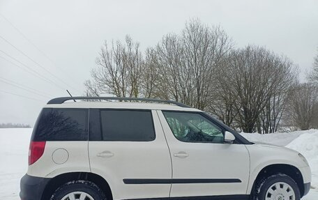 Skoda Yeti I рестайлинг, 2013 год, 800 000 рублей, 4 фотография