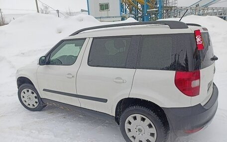 Skoda Yeti I рестайлинг, 2013 год, 800 000 рублей, 2 фотография