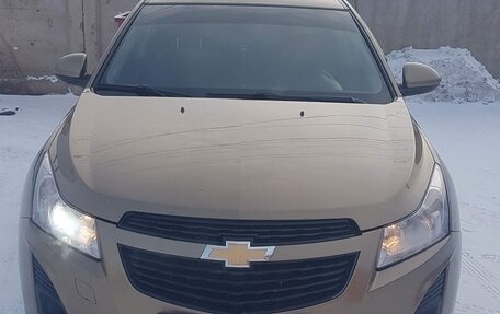 Chevrolet Cruze II, 2013 год, 500 000 рублей, 3 фотография