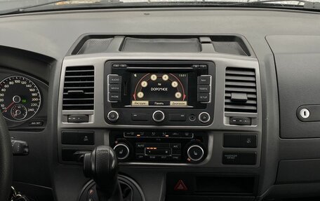 Volkswagen Caravelle T5, 2012 год, 1 750 000 рублей, 12 фотография