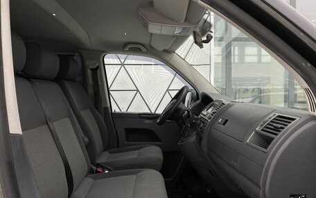 Volkswagen Caravelle T5, 2012 год, 1 750 000 рублей, 17 фотография