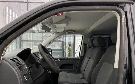 Volkswagen Caravelle T5, 2012 год, 1 750 000 рублей, 16 фотография