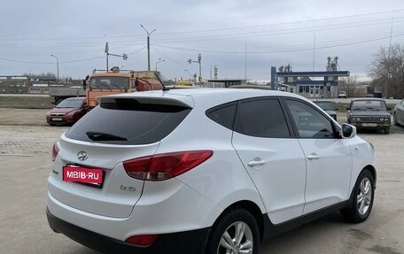 Hyundai ix35 I рестайлинг, 2011 год, 1 220 000 рублей, 4 фотография