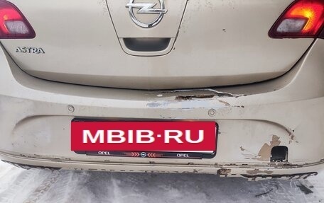 Opel Astra J, 2012 год, 350 000 рублей, 9 фотография