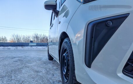 Toyota Roomy I, 2022 год, 1 085 000 рублей, 3 фотография