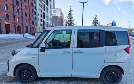 Toyota Roomy I, 2022 год, 1 085 000 рублей, 4 фотография