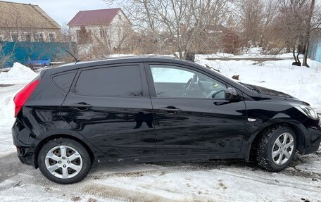 Hyundai Solaris II рестайлинг, 2011 год, 580 000 рублей, 8 фотография