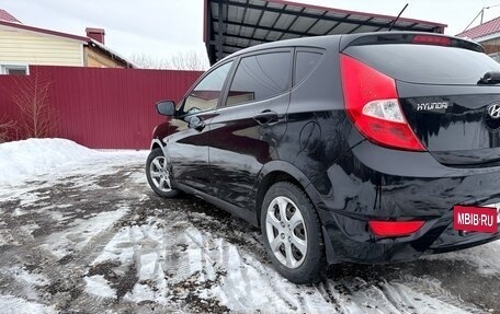 Hyundai Solaris II рестайлинг, 2011 год, 580 000 рублей, 6 фотография