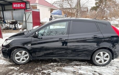 Hyundai Solaris II рестайлинг, 2011 год, 580 000 рублей, 5 фотография