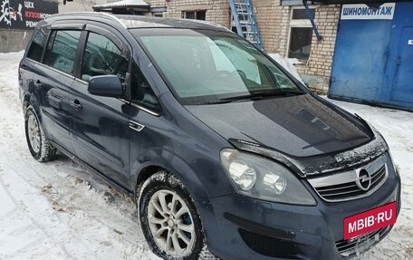 Opel Zafira B, 2011 год, 725 000 рублей, 12 фотография