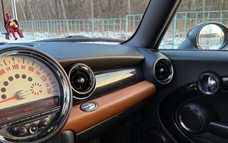 MINI Hatch, 2011 год, 1 300 000 рублей, 13 фотография