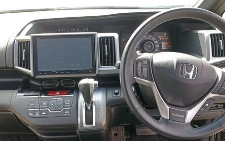 Honda Stepwgn IV, 2014 год, 1 600 000 рублей, 4 фотография