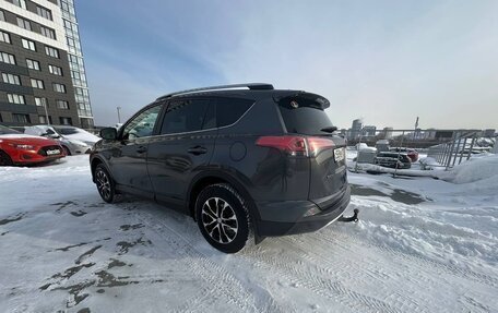 Toyota RAV4, 2015 год, 2 600 000 рублей, 7 фотография