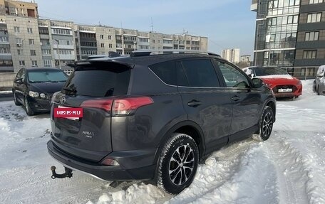 Toyota RAV4, 2015 год, 2 600 000 рублей, 9 фотография