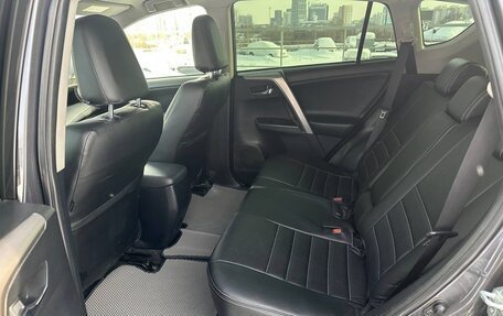 Toyota RAV4, 2015 год, 2 600 000 рублей, 20 фотография