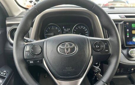 Toyota RAV4, 2015 год, 2 600 000 рублей, 24 фотография