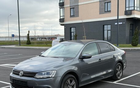 Volkswagen Jetta VI, 2013 год, 1 299 000 рублей, 1 фотография