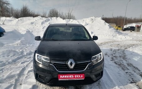 Renault Sandero II рестайлинг, 2019 год, 990 000 рублей, 1 фотография