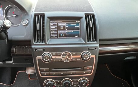 Land Rover Freelander II рестайлинг 2, 2013 год, 1 890 000 рублей, 10 фотография