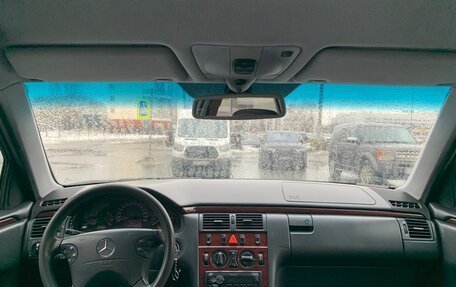 Mercedes-Benz E-Класс, 2001 год, 850 000 рублей, 10 фотография