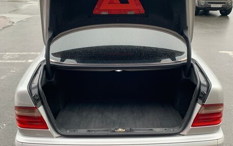 Mercedes-Benz E-Класс, 2001 год, 850 000 рублей, 9 фотография