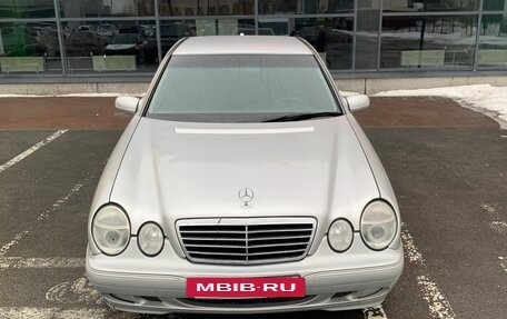 Mercedes-Benz E-Класс, 2001 год, 850 000 рублей, 38 фотография