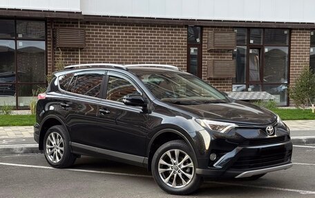 Toyota RAV4, 2016 год, 2 320 000 рублей, 2 фотография
