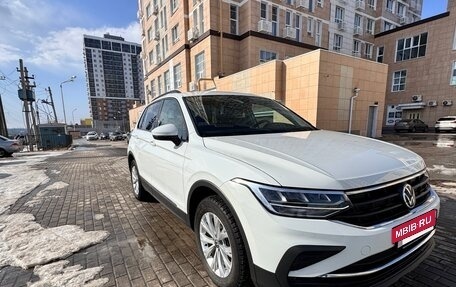 Volkswagen Tiguan II, 2021 год, 3 100 000 рублей, 2 фотография