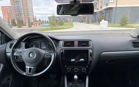 Volkswagen Jetta VI, 2013 год, 1 299 000 рублей, 10 фотография
