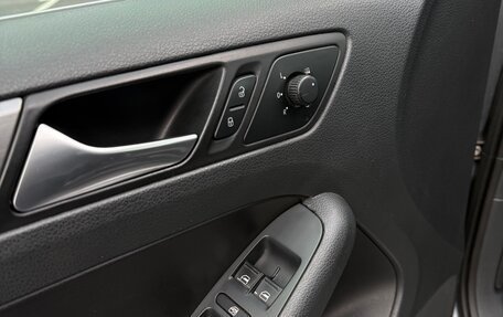 Volkswagen Jetta VI, 2013 год, 1 299 000 рублей, 12 фотография