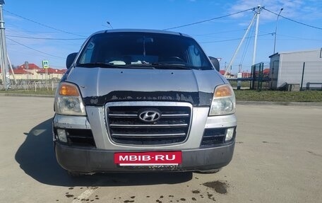 Hyundai H-1 II рестайлинг, 2007 год, 550 000 рублей, 7 фотография