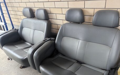 Hyundai H-1 II рестайлинг, 2007 год, 550 000 рублей, 17 фотография