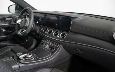 Mercedes-Benz E-Класс, 2020 год, 3 350 000 рублей, 9 фотография