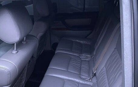 Toyota Land Cruiser 100 рестайлинг 2, 2006 год, 3 000 000 рублей, 5 фотография