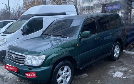 Toyota Land Cruiser 100 рестайлинг 2, 2006 год, 3 000 000 рублей, 2 фотография