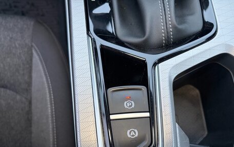 Geely Emgrand, 2024 год, 1 700 000 рублей, 16 фотография