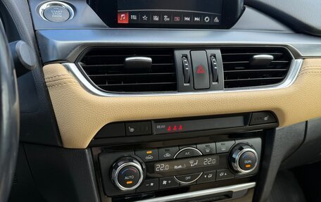 Mazda 6, 2017 год, 1 990 000 рублей, 4 фотография