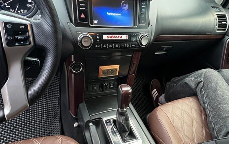 Toyota Land Cruiser Prado 150 рестайлинг 2, 2014 год, 3 300 000 рублей, 11 фотография