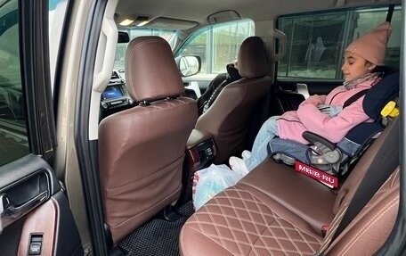 Toyota Land Cruiser Prado 150 рестайлинг 2, 2014 год, 3 300 000 рублей, 9 фотография