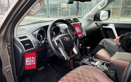 Toyota Land Cruiser Prado 150 рестайлинг 2, 2014 год, 3 300 000 рублей, 10 фотография