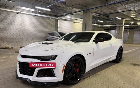 Chevrolet Camaro VI, 2021 год, 2 450 000 рублей, 2 фотография