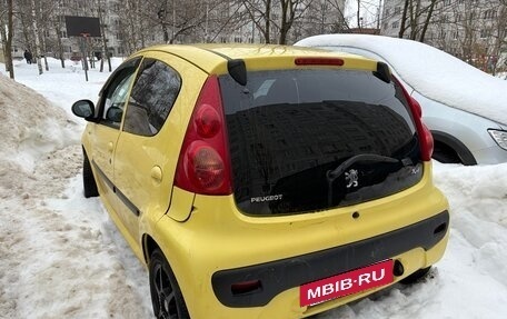 Peugeot 107 I рестайлинг, 2011 год, 450 000 рублей, 3 фотография