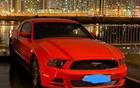 Ford Mustang VI рестайлинг, 2013 год, 2 500 000 рублей, 4 фотография