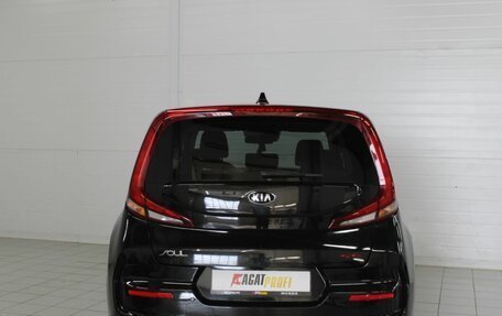 KIA Soul III, 2021 год, 1 930 000 рублей, 9 фотография