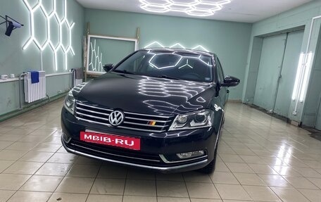 Volkswagen Passat B7, 2011 год, 1 050 000 рублей, 2 фотография